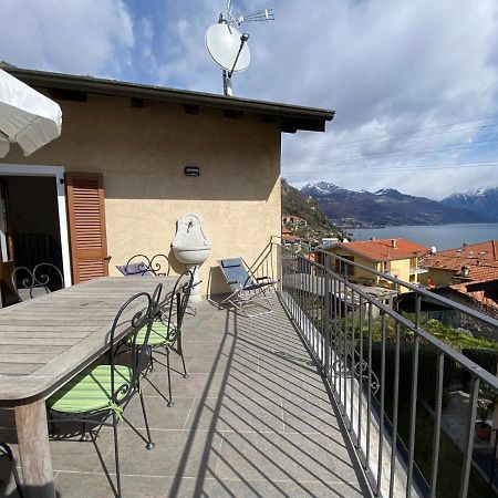 Independent Stone House With Lake View Musso Bagian luar foto