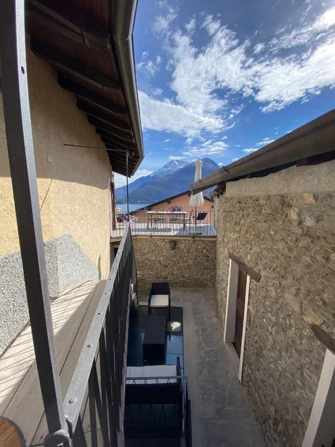 Independent Stone House With Lake View Musso Bagian luar foto