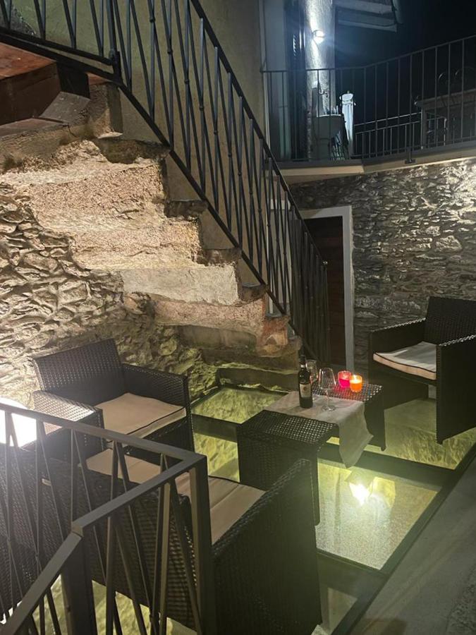 Independent Stone House With Lake View Musso Bagian luar foto